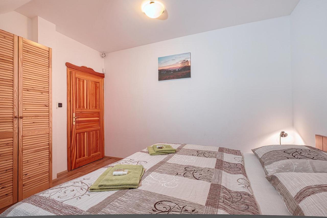 Apartments White - Hill Černý Dŭl Esterno foto